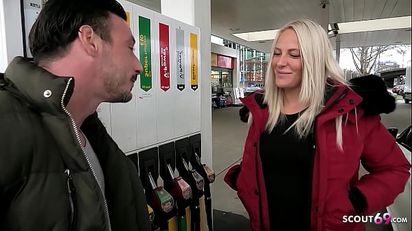 German amateur Lara CumKitten recognized by user while refueling and spontaneously fucked