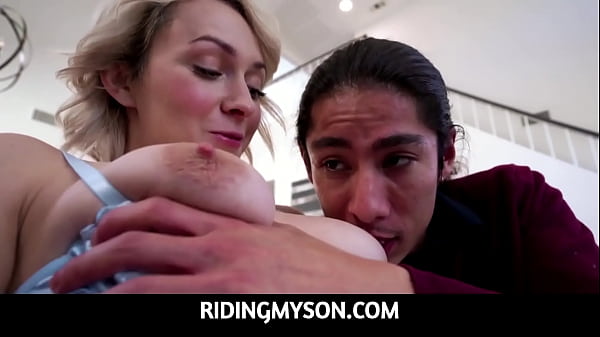 Beautiful Teen strips ass