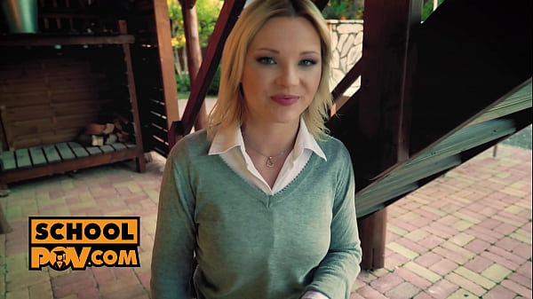 Erstaunlich süßer Teenie hat Spaß