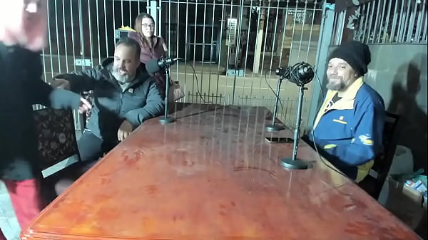 Sexy amateur adolescente posa