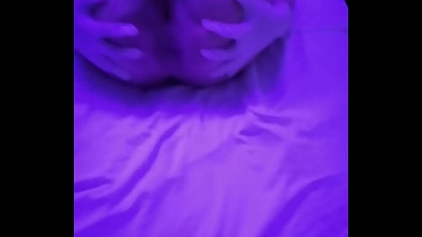 Estoy antojada de una gran verga jugosa