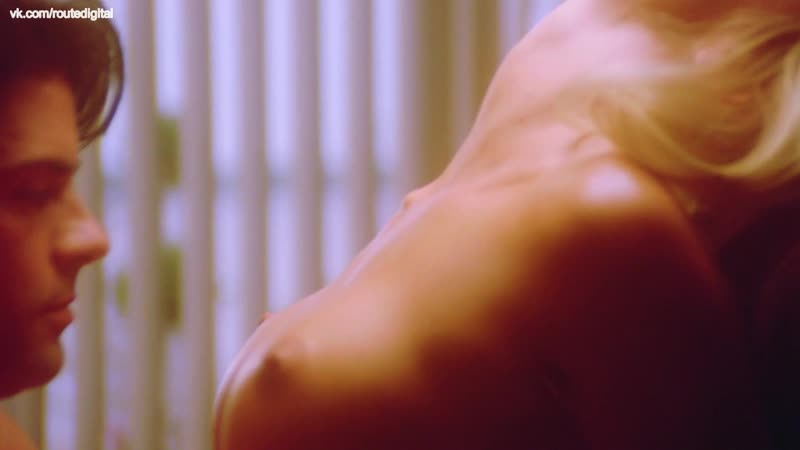 Suzi Simpson, Julie Strain, Tai Collins, Stacy Lynn Brown, Angela Wright Nude Inimigo Gold (1993) HD 1080p Bluray Assistir Online