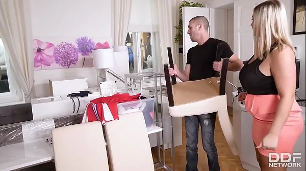 Marsha könnte eine Affäre zwischen Bruder und Stiefschwester haben