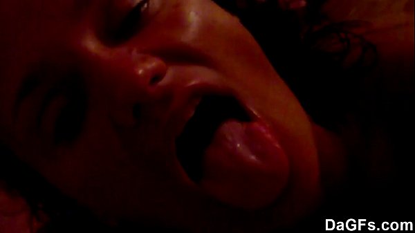 Dagfs - Ela não se cansa da minha porra quente