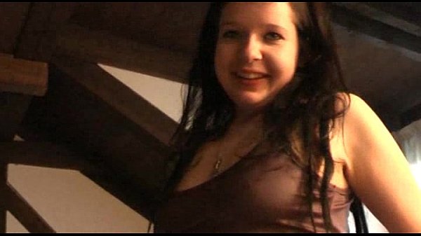 Teen goth Bara lapdances and does BJ