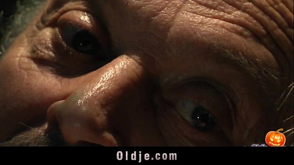 Fröhliche Sex-Nacht für Opa