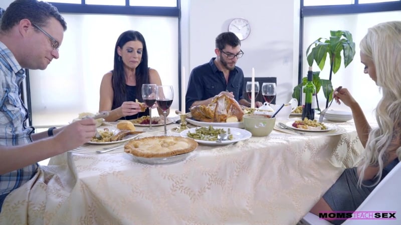 Emma hix, índia verão 18+ hd 🍓 (pornografia hd, adolescentes, boquete, cunilíngua, ffm) 🍓 novo 2017